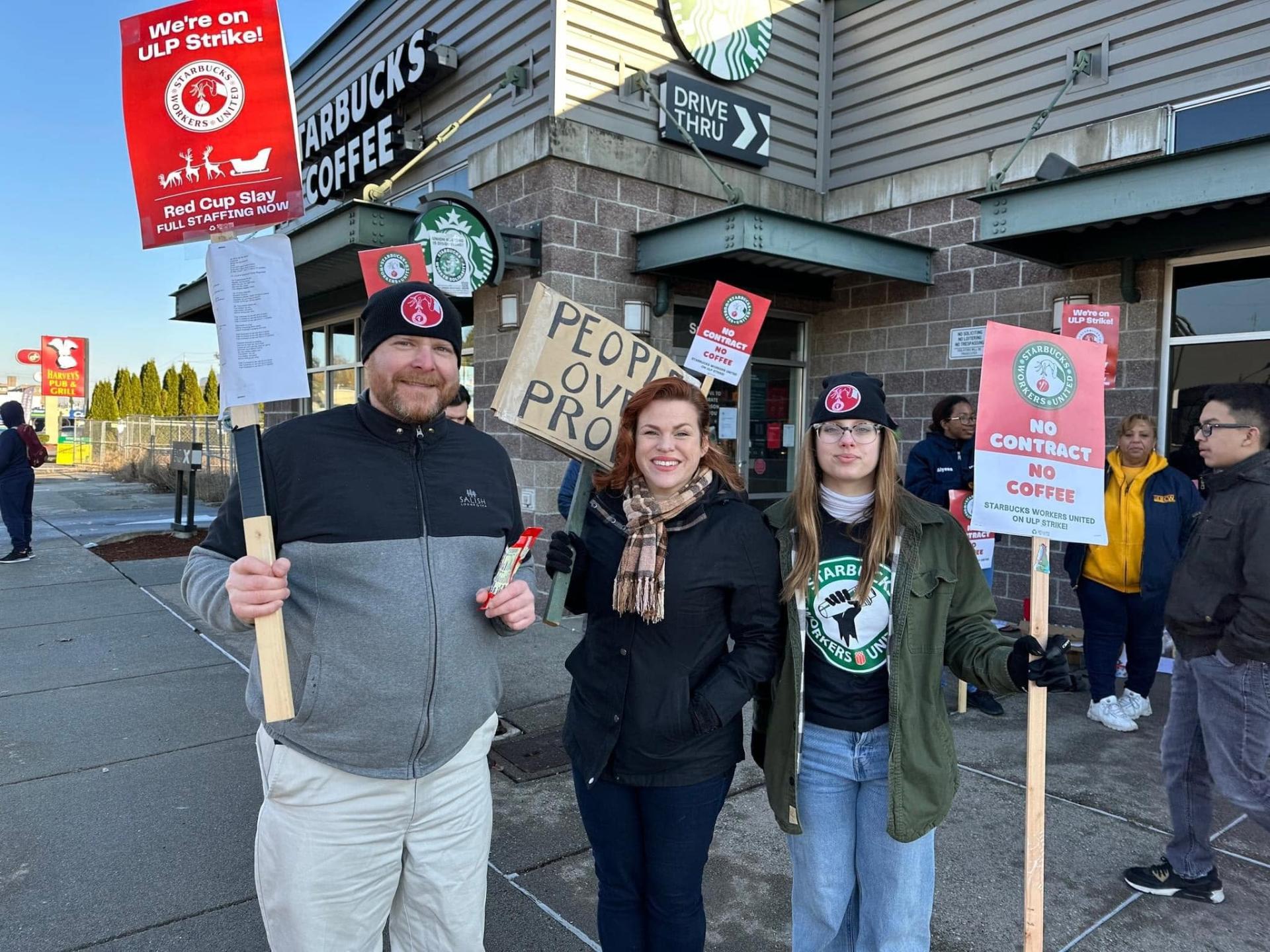 mary fosse at sbux picket